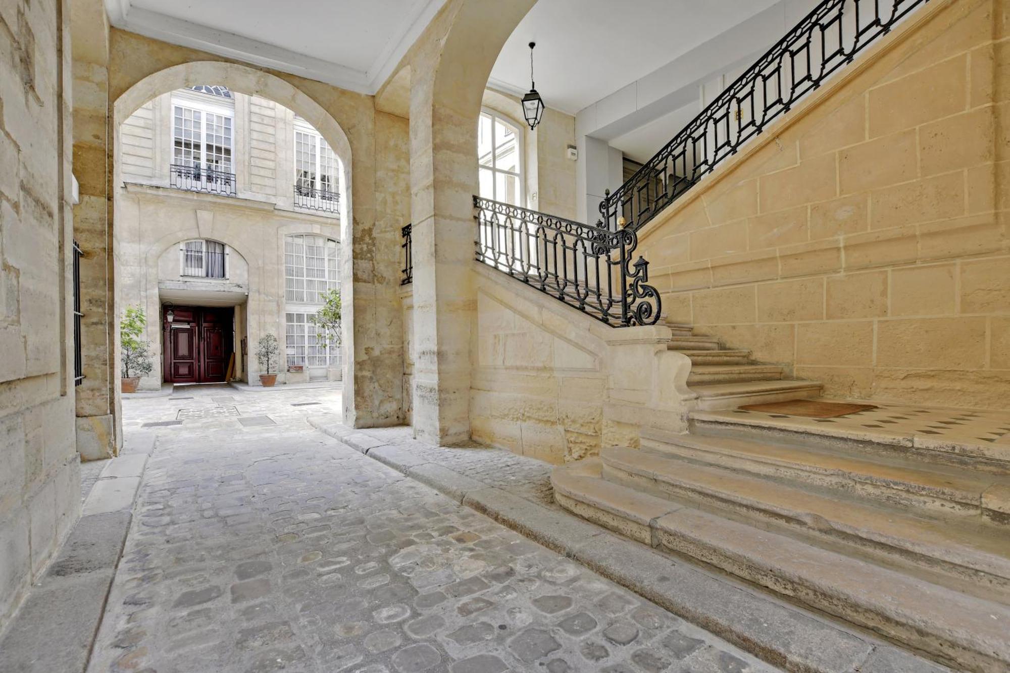 Pick A Flat'S Apartements With Services In Louvre - Rue Des Halles Париж Екстериор снимка